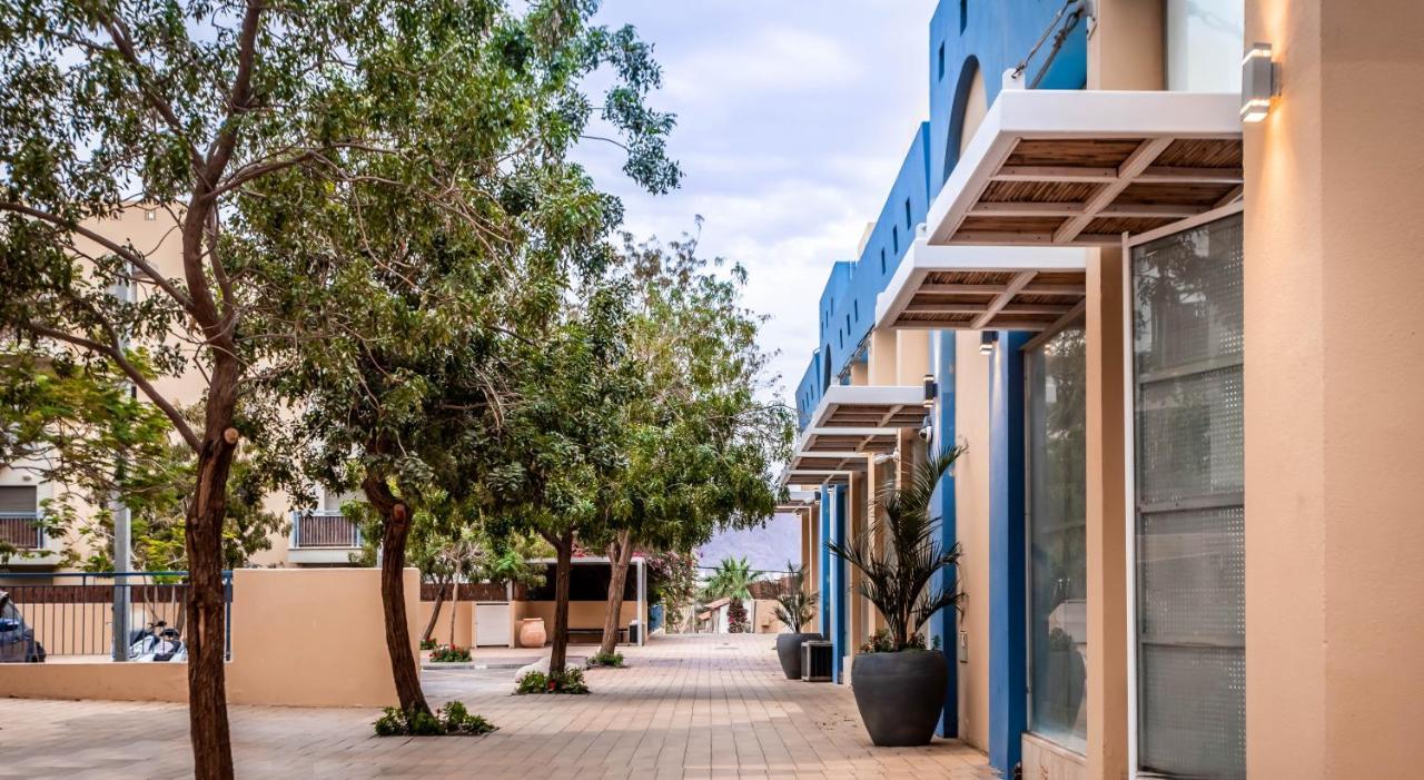 Almogim Suites Eilat Hotel (Adults Only) Exterior photo